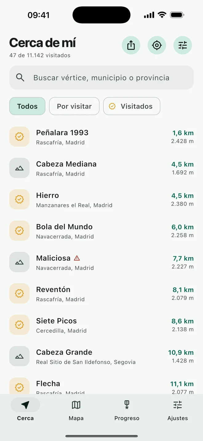 Pantalla Cerca de mí: Peñalara a 1,6 km, Cabeza Mediana, Hierro y otros vértices ordenados por distancia